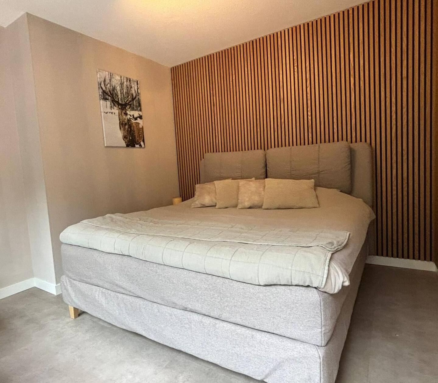 Bed&Breakfast Heerenveen Centrum met Privé Sauna en Jacuzzi Extérieur photo