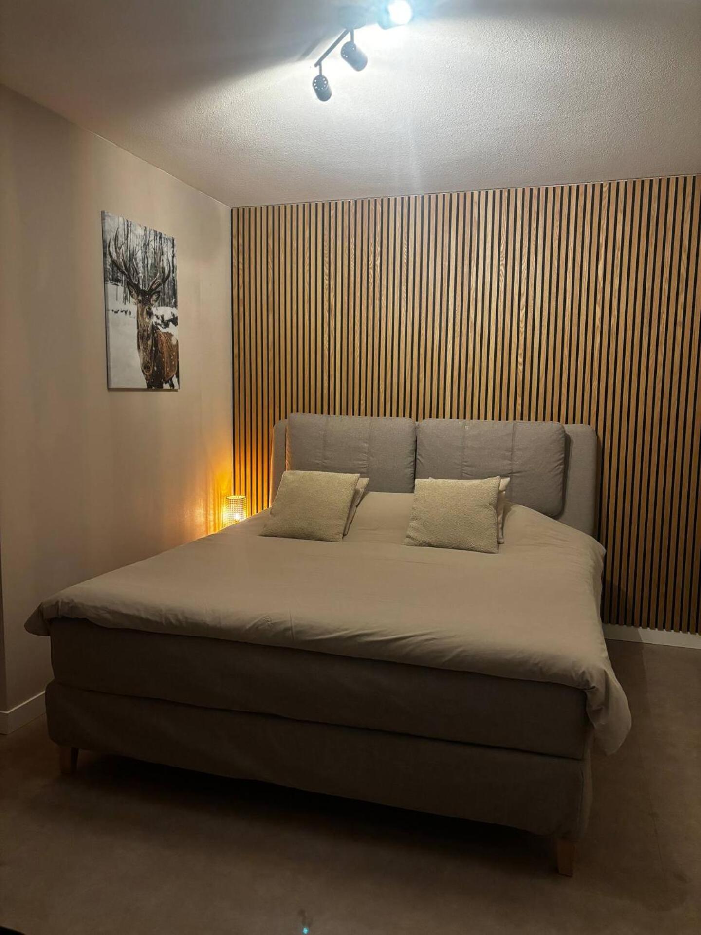 Bed&Breakfast Heerenveen Centrum met Privé Sauna en Jacuzzi Extérieur photo
